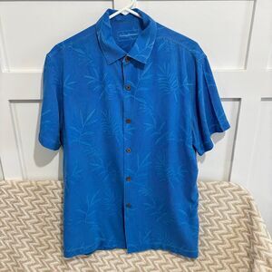 Tommy Bahama Men’s 100% Silk Short Sleeve Button Down Camp Shirt